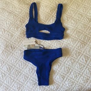 Bound by Bond-Eye Set in Ultramarine